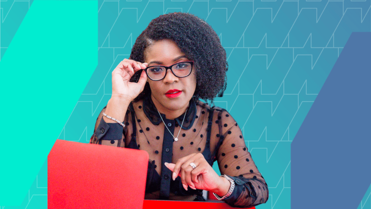 This 44-Year-Old Earns 7 Figures/Year Writing Copy at Home