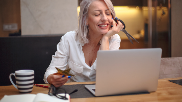 5 Best YouTube Comment Finder Tools For You To Try in 2023