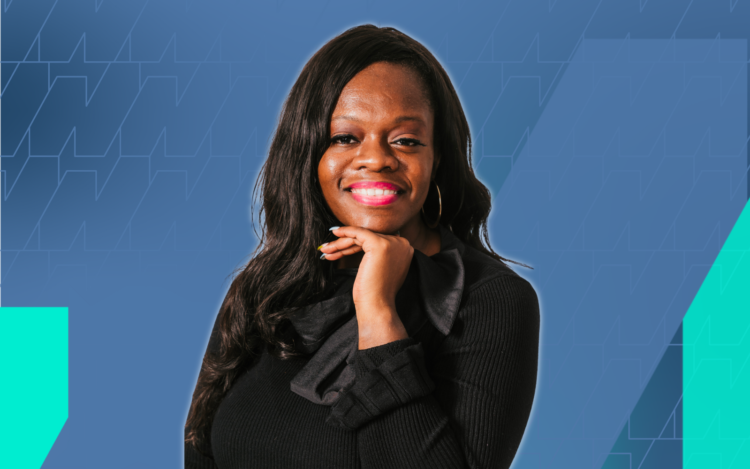 How This 40-Year-Old Makes +$10k/Month Sharing Recipes, Printables & Workout Tips