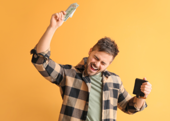 Does Amazon Pay Weekly, Bi-Weekly, or Monthly? Your 2023 Guide