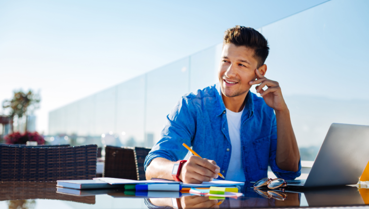 14 Best Self-Employed Jobs to Start Earning a Good Income Fast in 2023