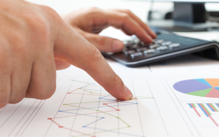 9 Trending Niche Ideas You Can Profit With eCommerce & More in 2023