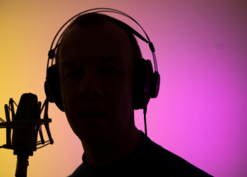 13 Best Voice-Over Websites to Help You Profit From Your Voice in 2023