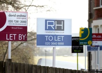 UK renters five times more likely to struggle financially than homeowners
