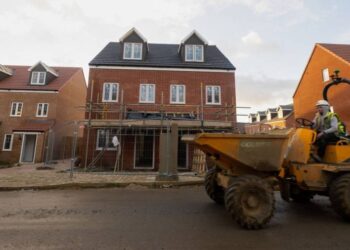 UK housebuilders feel the strain from higher interest rates