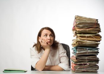 20 Jobs That Are Most Likely To See an AI Shakeup