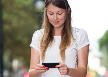 Sweatcoin Review: Scam or a Legit App that Pays for Walking?