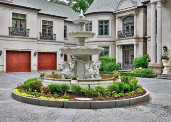 Indoor Water Park, Immense Size Set Mansion Apart In Richmond Hill, Ontario