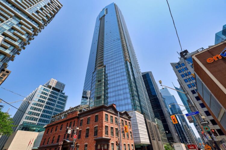 Expansive Two-Story Condo Enjoys A Five-Star Perch In Toronto