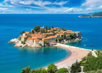 5 Best Places To Buy Cheap Real Estate Right Now: Expert Advice