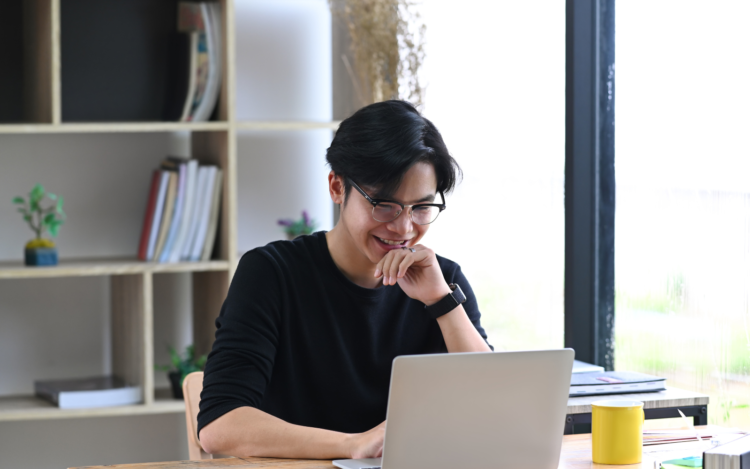 7 Best Summary Generator Tools to Help Clean Up Your Writing in 2023