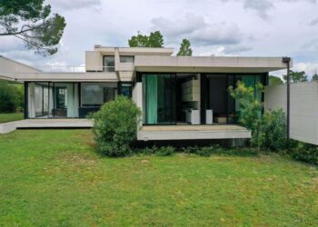 Modern Villa In Italy’s Chianti Region Aces The Test Of Time