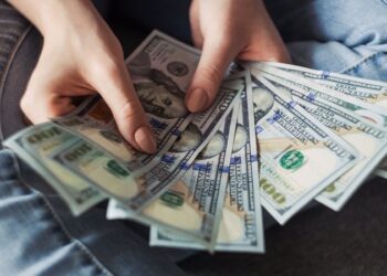 70 Best Ways to Make Extra Money on the Side in 2023: $500+