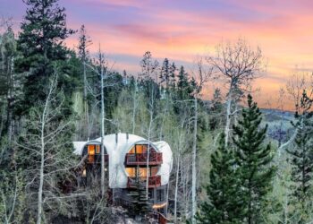 Dome-Shaped Condo Is A Standout Among Vail Ski Homes