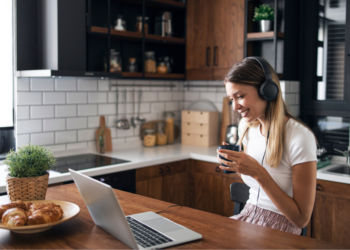 13 Best Staffing Agencies for Remote Jobs to Get Hired Quickly in 2023