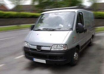 How To Make Money With A Cargo Van (2023)