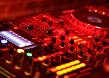 16 Best Pieces Of Equipment To Buy & Make Money