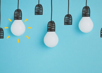 25 Best Side Hustles For Creatives (2024): Make $500+/mo