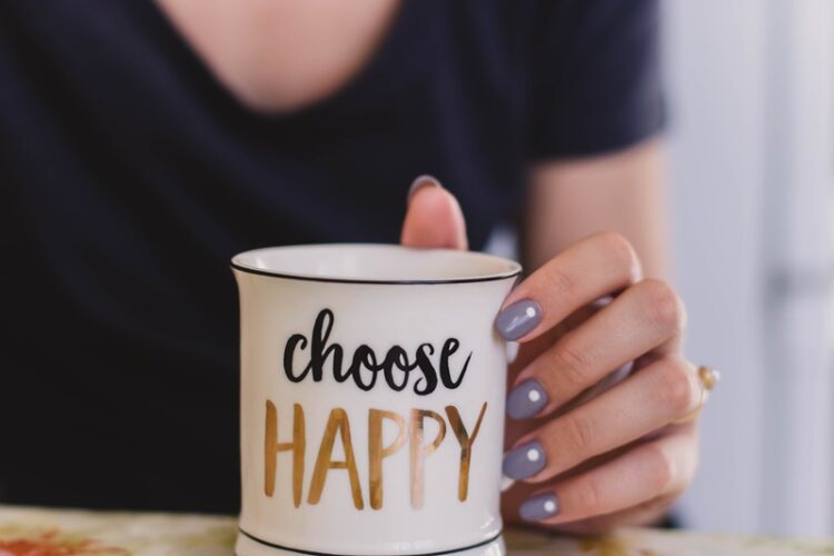 35 Best Side Hustles for Women and Moms to Make Extra Money in 2024