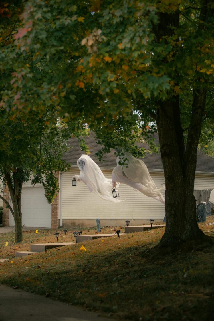 Ghostwriters and ghost tours: Two newly reviewed gigs