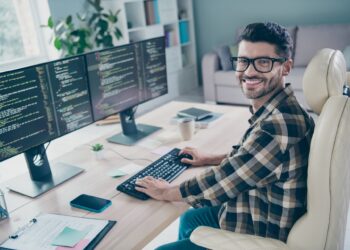 10 High-Paying Jobs That Are Ideal for Introverts