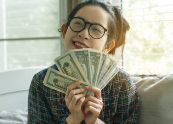 11 Ways to Earn Money With Amazon