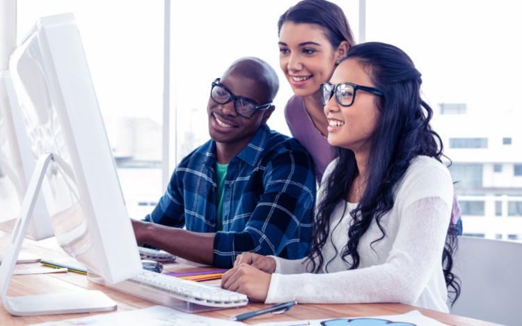 7 Best Newsletter Landing Page Examples in 2024: High-Converting Tips