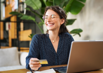 How to Spend Effectively with Google Ads vs Facebook Ads in 2024