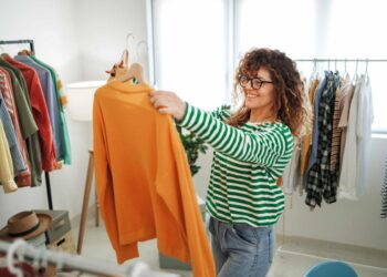 10 Steps for Profitable Home Based Clothing Businesses in 2024