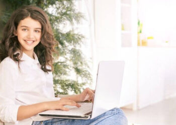 25 Great Jobs for 13-Year-Olds to Make Money