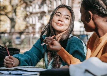 Smart side hustles for college students