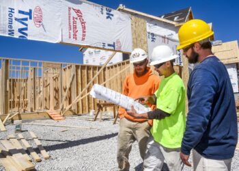 15 Places With the Fastest-Growing Wages for Construction Workers