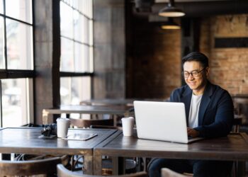 Top 10 Fully Remote In-Demand Jobs That Pay $100,000 or More