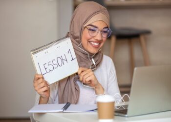 22 Remote Side Hustles You Can Do Entirely From Home