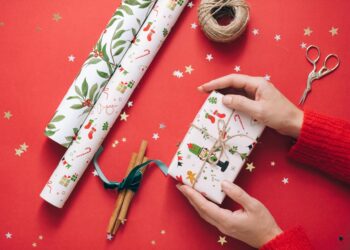 Holiday Hustles You Can Start Tomorrow