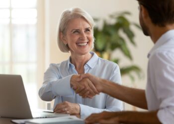 How to Compare Job Offers Beyond the Paycheck