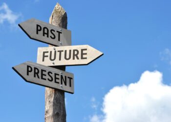 Safeguard Your Future by Avoiding These 7 Retirement Pitfalls