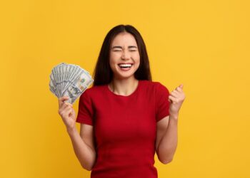 6 Simple Ways to Earn Extra Cash Without Technology