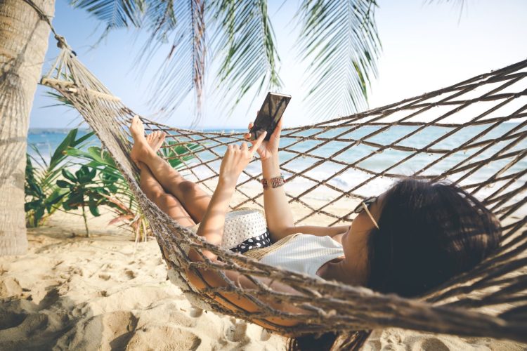 20 Insanely Flexible Jobs That Let You Work Anytime, Anywhere