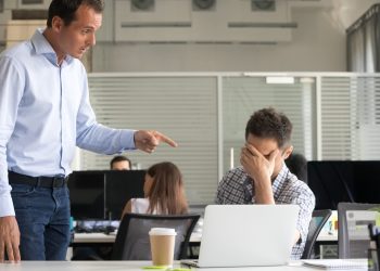 20 Signs of Bad Management and Toxic Work Culture