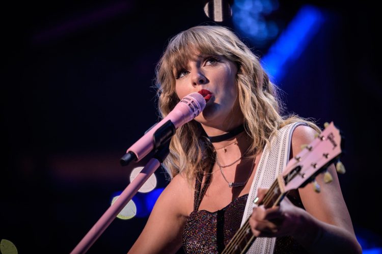 9 Swift Ways to Invest Like a Billion-Dollar Pop Star