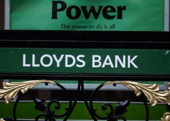 Lloyds hails record day of mortgage lending ahead of stamp duty deadline