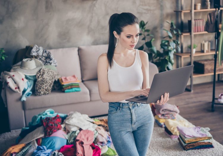 7 Tips for Selling Your Old Clothes on Consignment