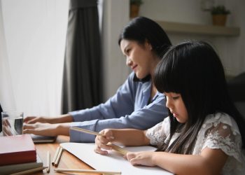 30 Best Stay-at-Home Jobs for Moms and Dads