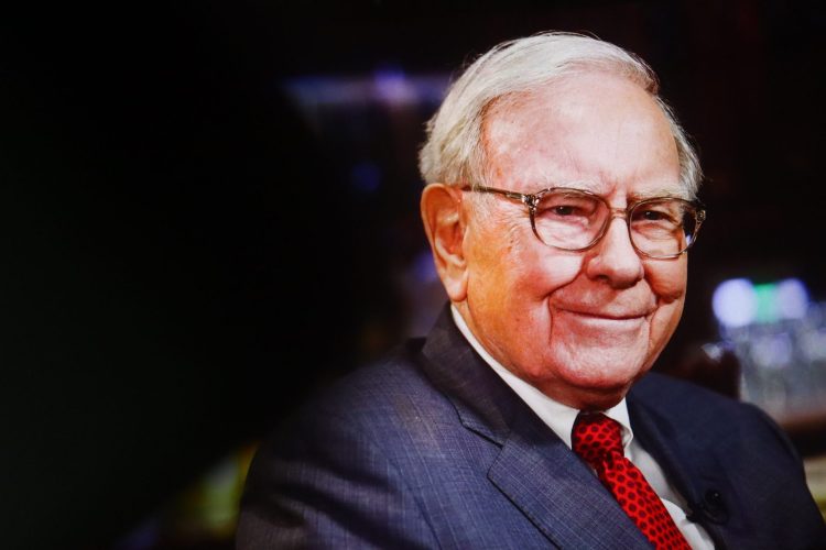 9 Buffett-Backed Principles to Supercharge Your Savings