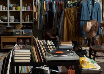 21 Thrift Store Gems You Can Cash in On