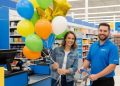 Does Walmart Fill Helium Balloons? (Yes, Here’s the Cost & Policy)
