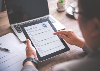 Over Half of Job Candidates Still Make This Resume Mistake. Are You One of Them?