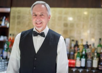 20 Low- or No-Skill Jobs That Pay Way More Than Minimum Wage