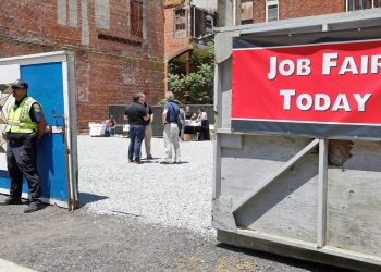 How Often Can You Change Jobs for More Money? The Rules of ‘Job-Hopping.’